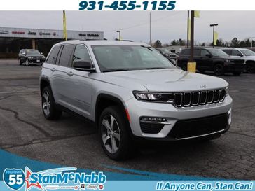 2023 Jeep Grand Cherokee 4xe in a Silver Zynith exterior color and Global Blackinterior. Stan McNabb Chrysler Dodge Jeep Ram FIAT 931-408-9662 