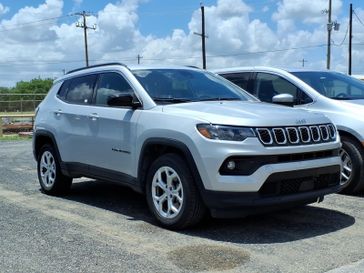 Used 2024 Jeep Compass Latitude