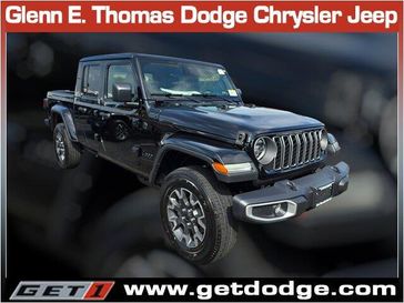 New 2026 Jeep Gladiator Sahara 4x4