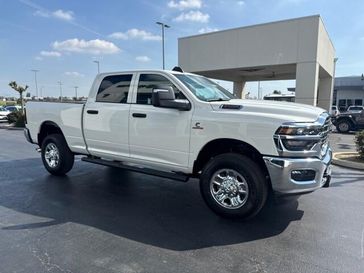 New 2026 RAM 2500 Tradesman Crew Cab 4x4 6'4' Box
