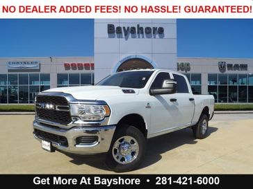 2024 RAM 2500 Tradesman Crew Cab 4x4 6'4' Box