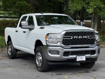 2024 RAM 2500 Tradesman Crew Cab 4x4 6'4' Box