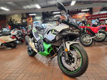 2024 Kawasaki NINJA 7 HYBRID ABS 