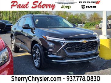 Used 2025 Chevrolet Trax LT