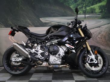 2026 BMW S 1000 R