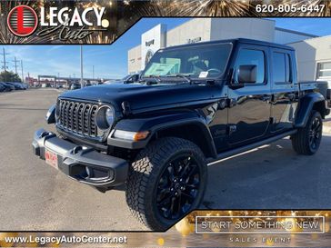 2025 Jeep Gladiator Nighthawk 4x4