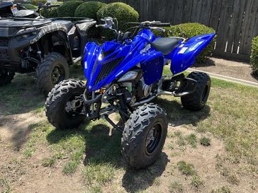Team Yamaha Blue