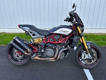 2022 Indian Motorcycle FTR R Carbon 