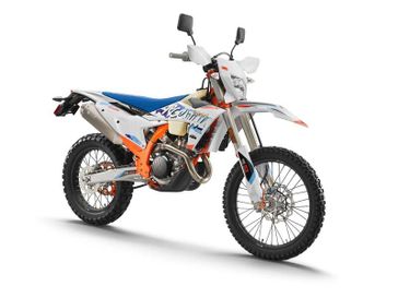 2024 KTM 500EXC-FSIXDAYS  in a Orange exterior color. New England Powersports 978 338-8990 pixelmotiondemo.com 