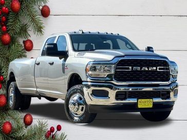 2024 RAM 3500 Tradesman Crew Cab 4x4 8' Box