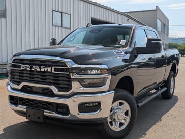 2025 RAM 2500 Tradesman Crew Cab 4x4 6'4' Box