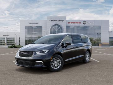 New 2026 Chrysler Pacifica Select