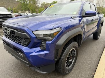 Used 2025 Toyota Tacoma Hybrid Trd Off Road