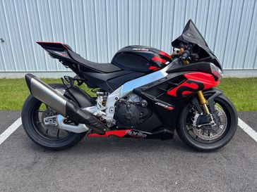 2022 APRILIA RSV4 Factory