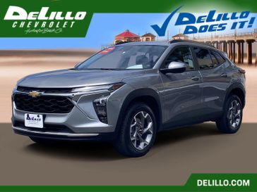 Used 2025 Chevrolet Trax LT