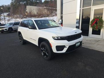 New 2025 Jeep Grand Cherokee Altitude X 4x4
