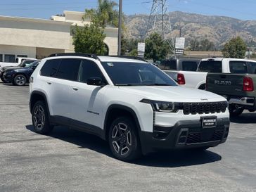 New 2026 Jeep Cherokee Laredo 4x4