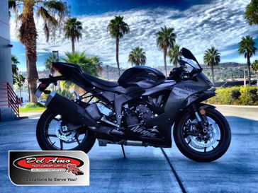 New 2027 Kawasaki NINJA ZX-6R 