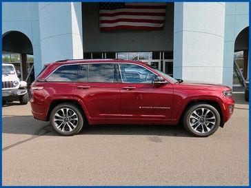 Used 2022 Jeep Grand Cherokee Overland