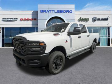 2025 RAM 3500 Tradesman Crew Cab 4x4 6'4' Box
