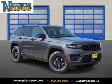 New 2025 Jeep Grand Cherokee Altitude X 4x2