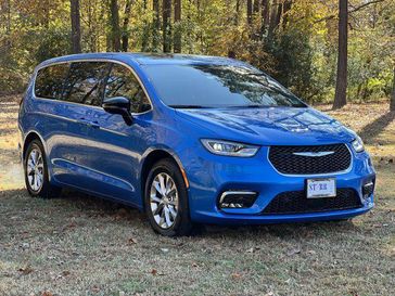 New 2026 Chrysler Pacifica Limited