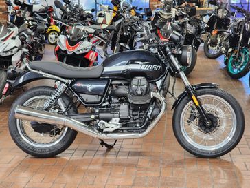 2023 Moto Guzzi V7 Special   DEMO