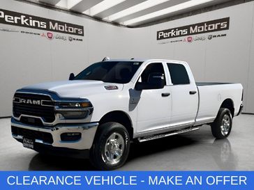 New 2026 RAM 2500 Tradesman Crew Cab 4x4 8' Box