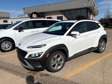 Used 2022 Hyundai Kona SEL