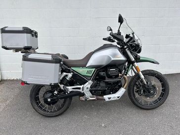 2021 Moto Guzzi V85 TT Centenario Edition 