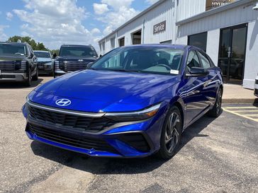 Used 2025 Hyundai Elantra SEL Sport