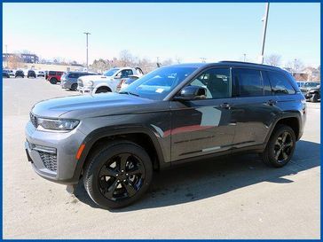 New 2026 Jeep Grand Cherokee Limited