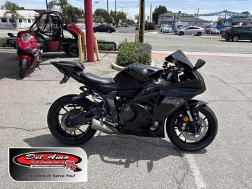 Used 2025 Yamaha YZF-R7 CA 