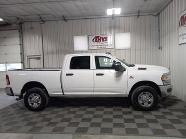 2024 RAM 3500 Tradesman Crew Cab 4x4 6'4' Box