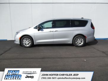 New 2026 Chrysler PACIFICA S 