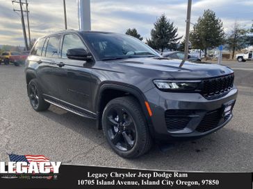 2023 Jeep Grand Cherokee Altitude 4x4 in a Baltic Gray Metallic Clear Coat exterior color and Global Blackinterior. Legacy Chrysler Jeep Dodge RAM 541-663-4885 legacychryslerjeepdodgeram.com 