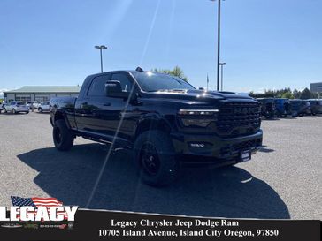 2025 RAM 2500 Limited Mega Cab 4x4 6'4' Box