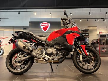 New 2025 Ducati MULTISTRADA V2 