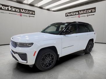 New 2026 Jeep Grand Cherokee Summit 4x4