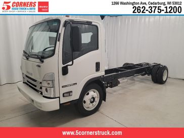 2025 Isuzu NPR-HD 