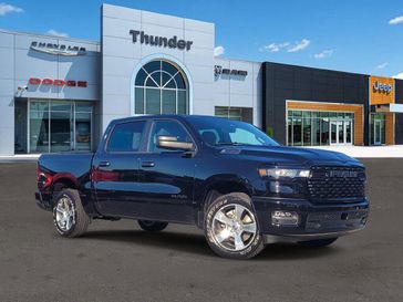 New 2027 RAM 1500 Express Crew Cab 4x2 5'7' Box