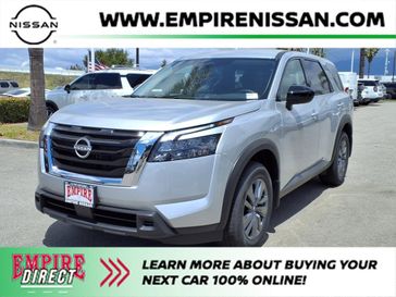 2025 Nissan Pathfinder S