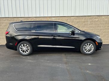 New 2026 Chrysler Pacifica Limited