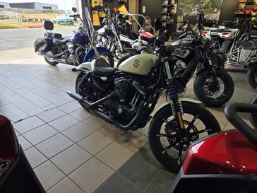 USED 2022 HARLEY SPORTSTER IRON 883 