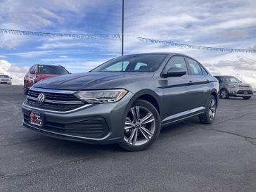 Used 2024 Volkswagen Jetta SE