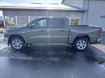 New 2026 RAM 1500 Big Horn Crew Cab 4x4 5'7' Box