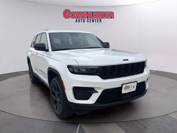 New 2025 Jeep Grand Cherokee 