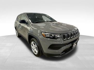 2024 Jeep Compass Sport 4x4 in a Sting-Gray Clear Coat exterior color and Blackinterior. Sheridan Motors CDJR 307-218-2217 sheridanmotor.com 