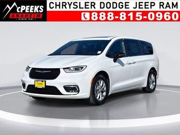 New 2026 Chrysler Pacifica Limited