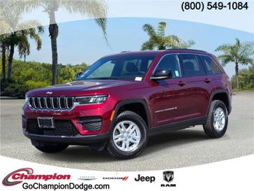 2025 Jeep Grand Cherokee Laredo 4x2